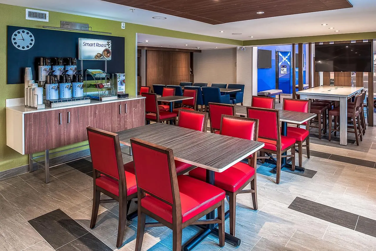 מלון Holiday Inn Express & Suites Halifax - Bedford By Ihg