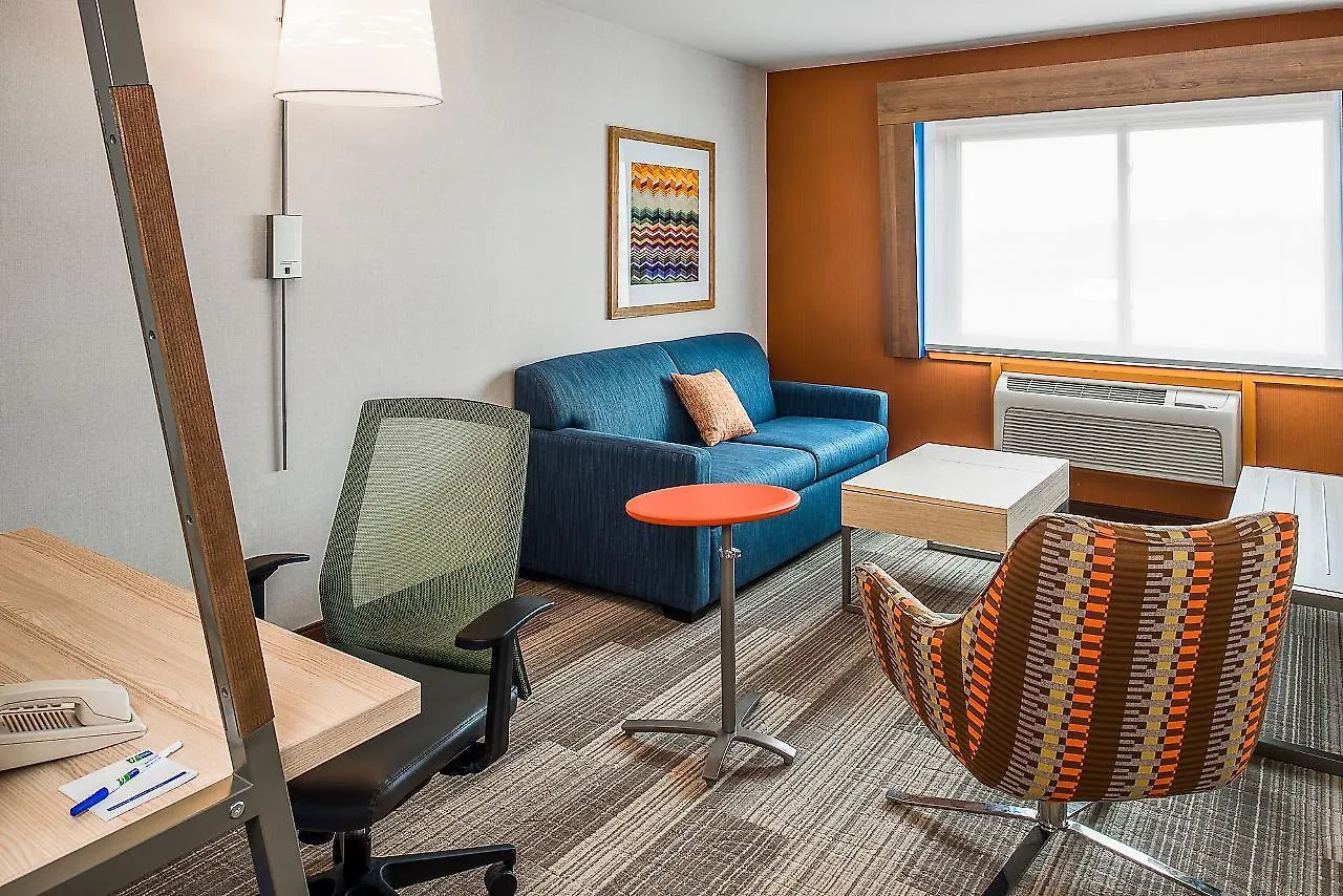 Holiday Inn Express & Suites Halifax - Bedford By Ihg קנדה